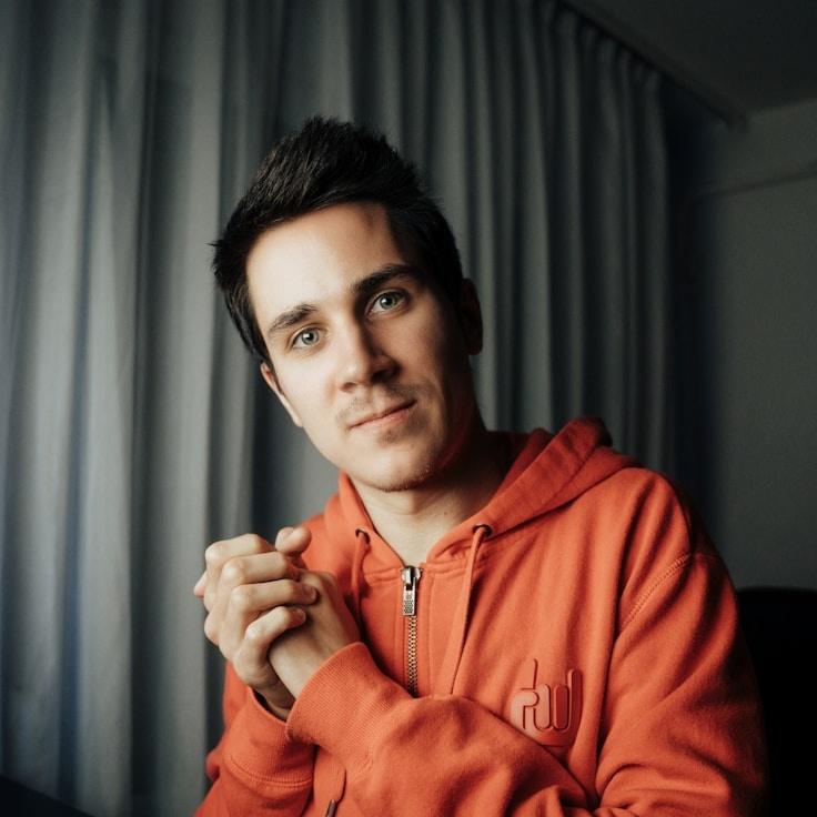 Portrait of Nova Lin, group coordinator and fusion cooking expert